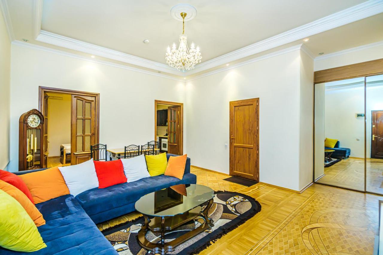 M Estate 4 room  Bakú Exterior foto
