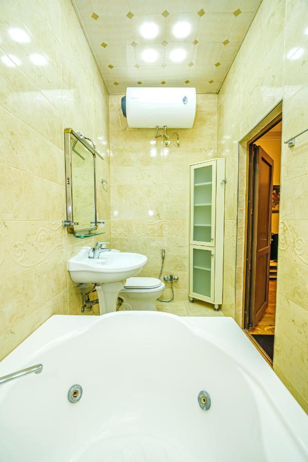 M Estate 4 room  Bakú Exterior foto